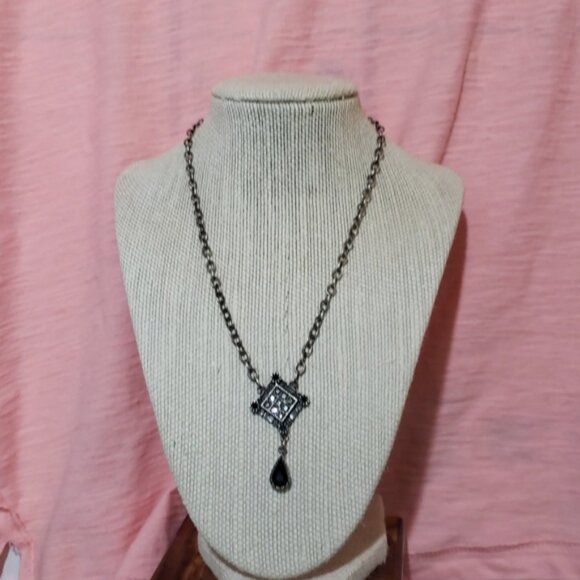 Patricia Locke Silver Tone Necklace With Dangle Pendant Swarovski Crystal